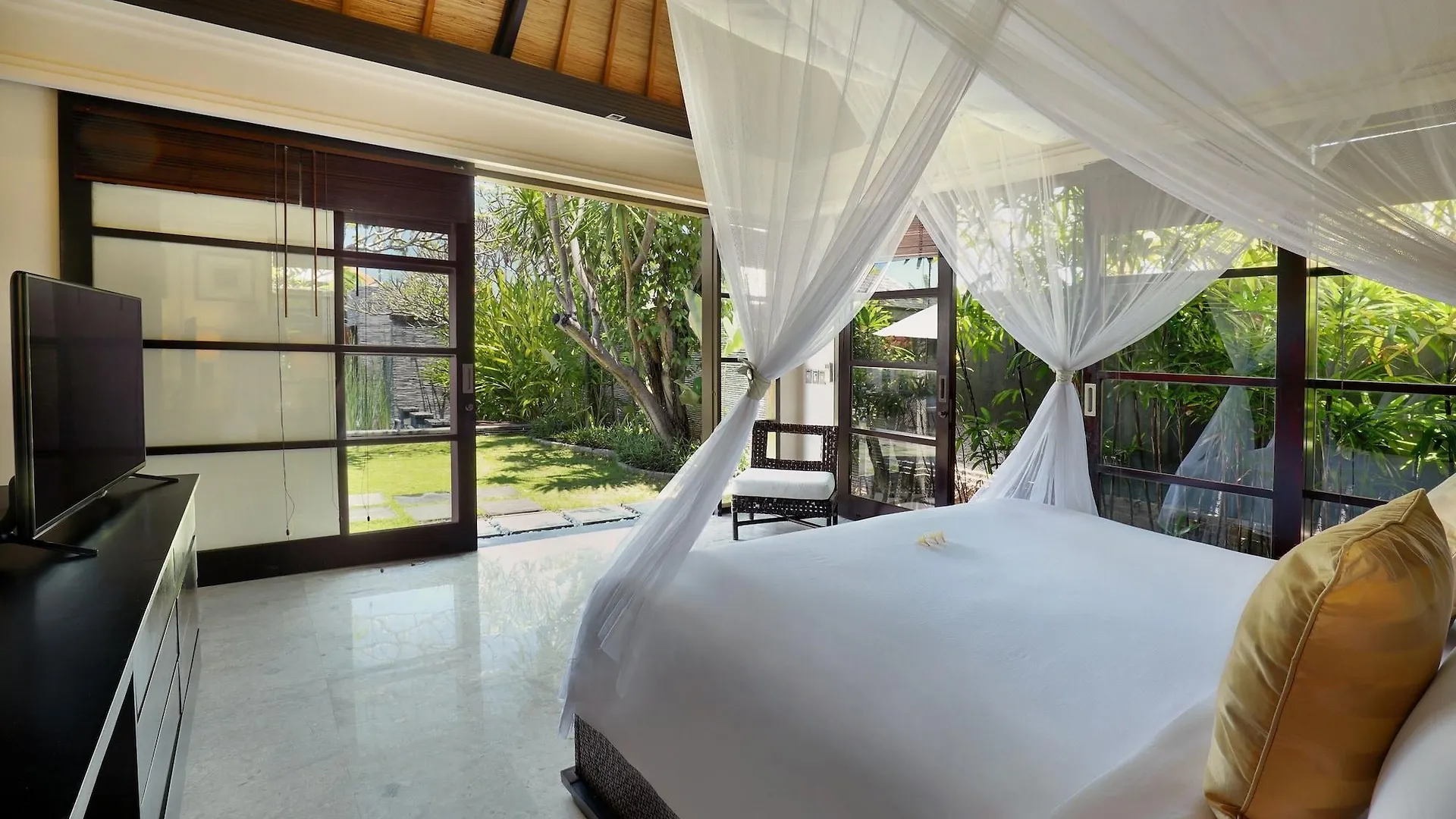 Peppers Seminyak Villa